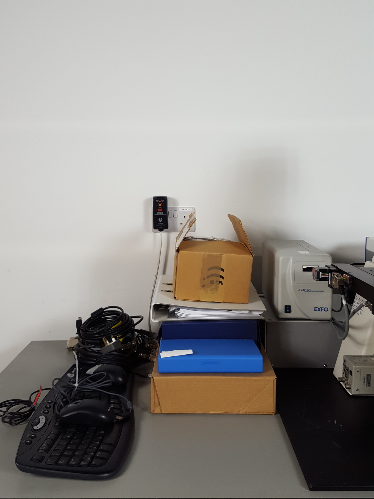 Image of PALM Laser Microscope Microlaser Microbeam Capture Zeiss Axiovert 200M P.A.L.M