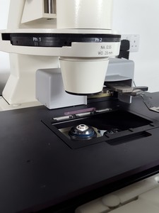 Thumbnail image of PALM Laser Microscope Microlaser Microbeam Capture Zeiss Axiovert 200M P.A.L.M