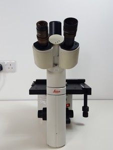 Thumbnail image of Leica DMIL Inverted Trinocular Microscope Type 090-135.001 w/ 4x Objectives Lab