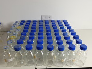 Thumbnail image of 149 x 500ml Laboratory Duran Bottles - Schott, Boro, Pyrex, VWR, FisherBrand Lab