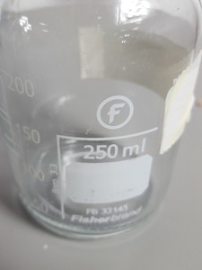 Thumbnail image of 159 x 250ml Laboratory Duran Bottles - Schott, Pyrex, Fisher, Simax, Boro Lab