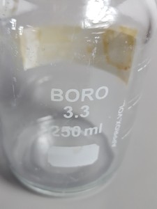 Thumbnail image of 159 x 250ml Laboratory Duran Bottles - Schott, Pyrex, Fisher, Simax, Boro Lab