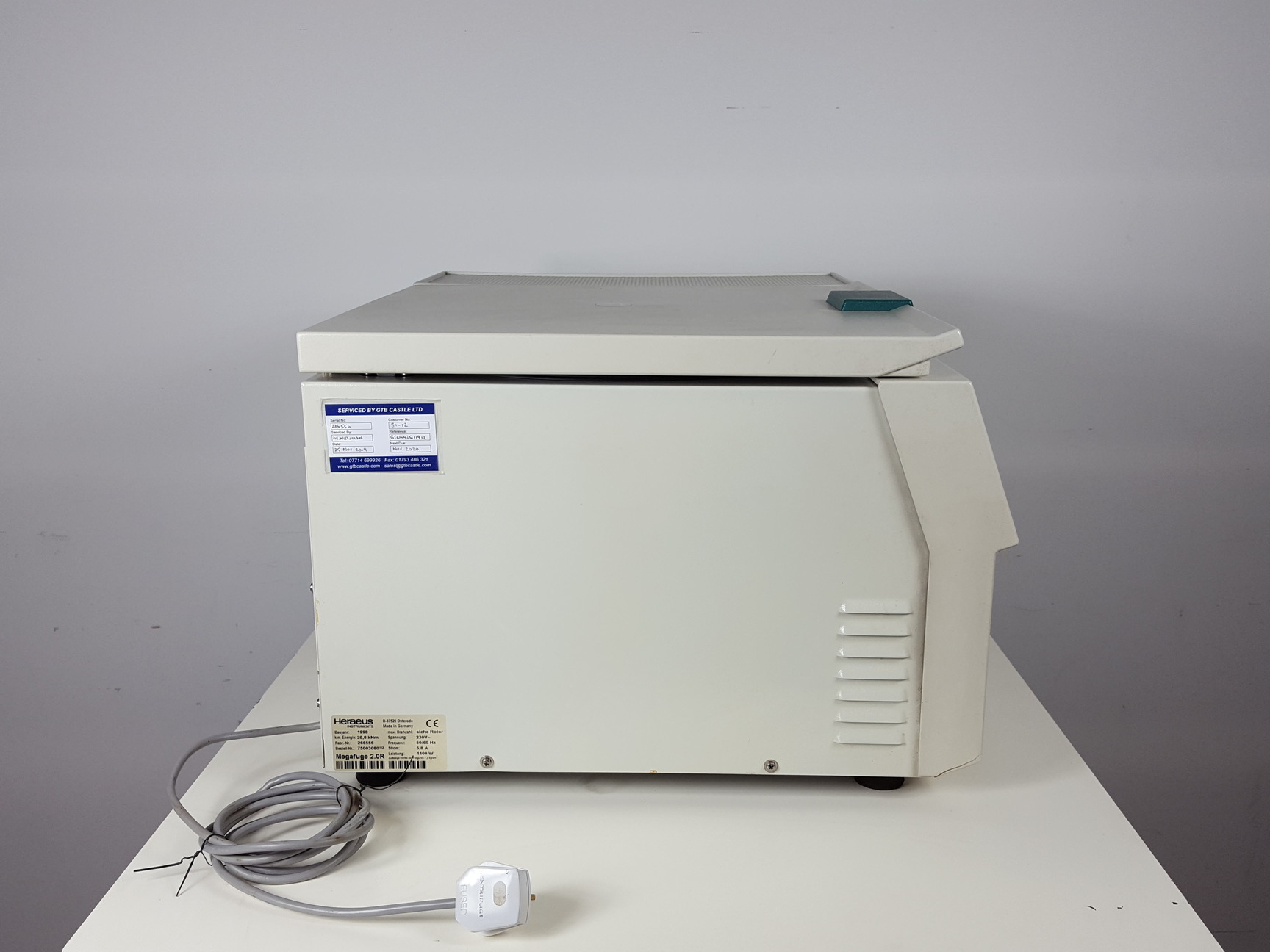 Image of Heraeus Megafuge 2.0R Lab Centrifuge with 4 x 500ml 4100 Swing Arm Rotor