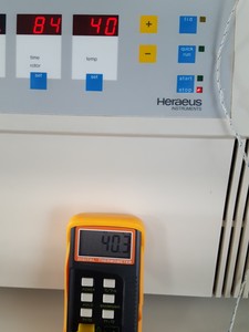 Thumbnail image of Heraeus Megafuge 2.0R Lab Centrifuge with 4 x 500ml 4100 Swing Arm Rotor