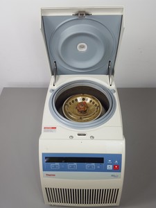 Thumbnail image of Thermo Scientific Heraeus Fresco 17 Benchtop Centrifuge Lab