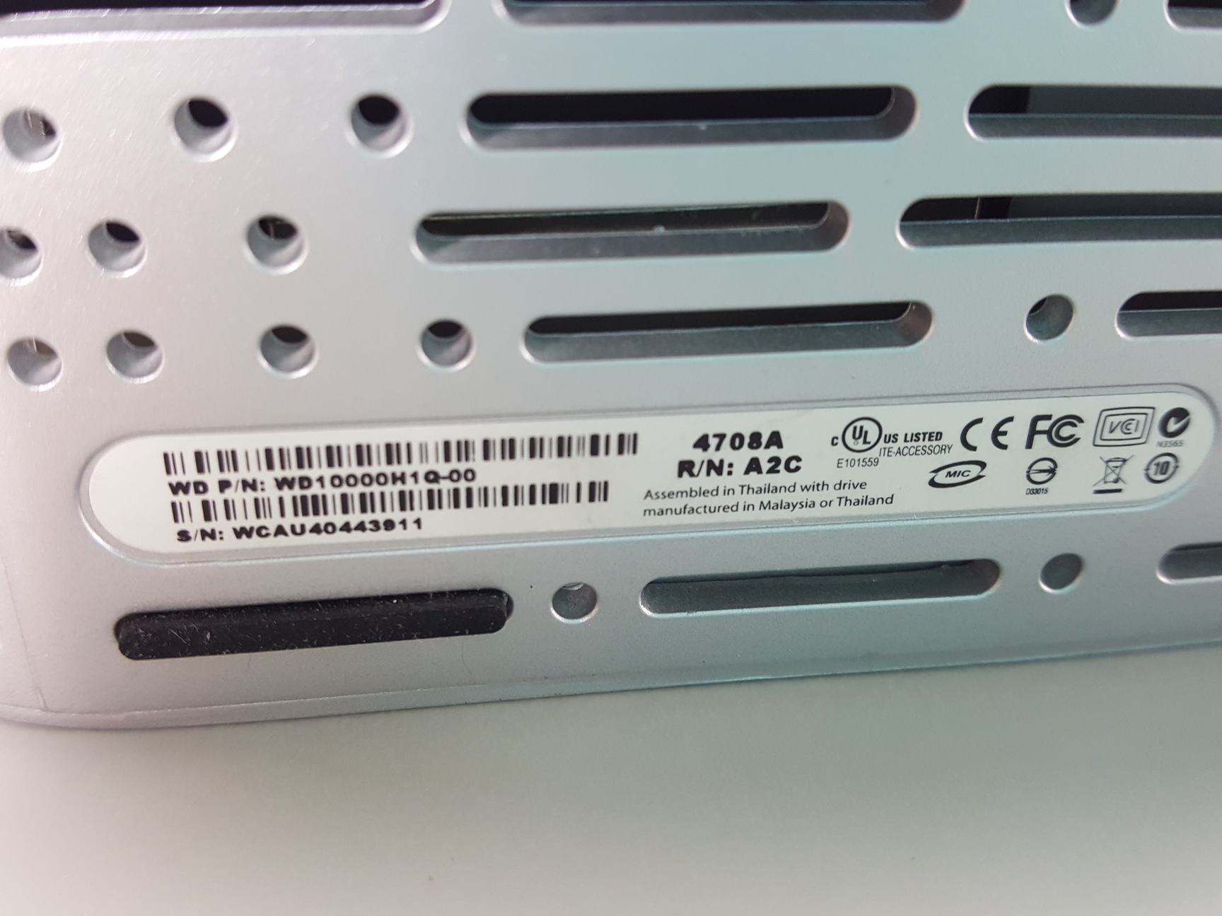 Image of Western Digital 1TB External Hard Drive PN - WD10000H1 Q-00