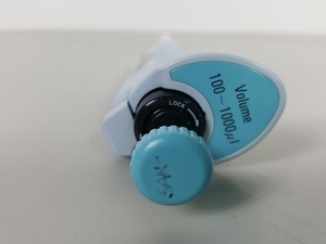 Thumbnail image of 2 x Nichiryo Nichipet EX Pipettes Volume 100 - 1000μL Lab