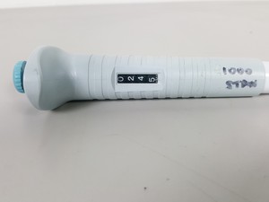 Thumbnail image of 2 x Nichiryo Nichipet EX Pipettes Volume 100 - 1000μL Lab