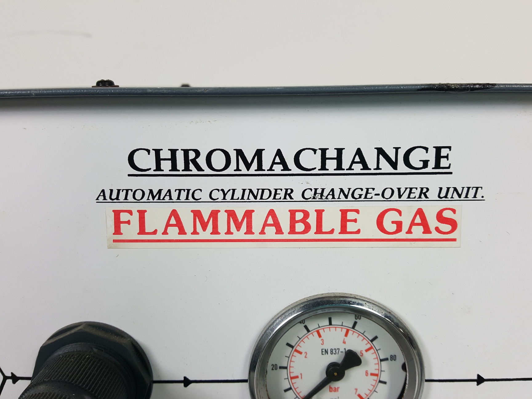 Image of NTC Chromachange Automatic Cylinder Changeover Unit Flammable Gas. CC100H Lab