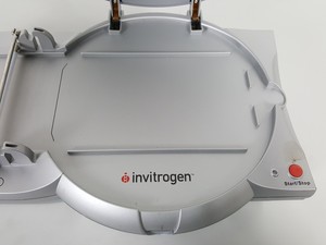 Thumbnail image of Invitrogen iBlot Gel Transfer Device / Western Blot Module Lab