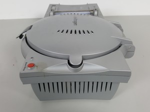 Thumbnail image of Invitrogen iBlot Gel Transfer Device / Western Blot Module Lab