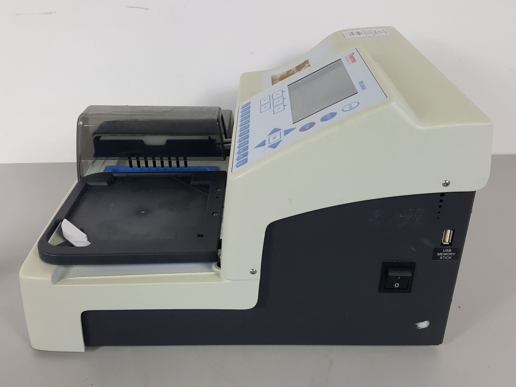 Image of Thermo Scientific Wellwash Microplate Washer Type 888 Lab