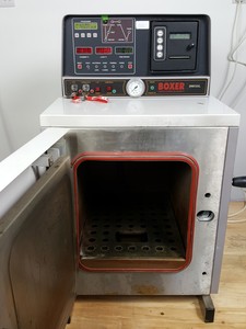 Thumbnail image of Boxer Front Loading Laboratory Steam Sterilisation Autoclave 200/35LR Lab