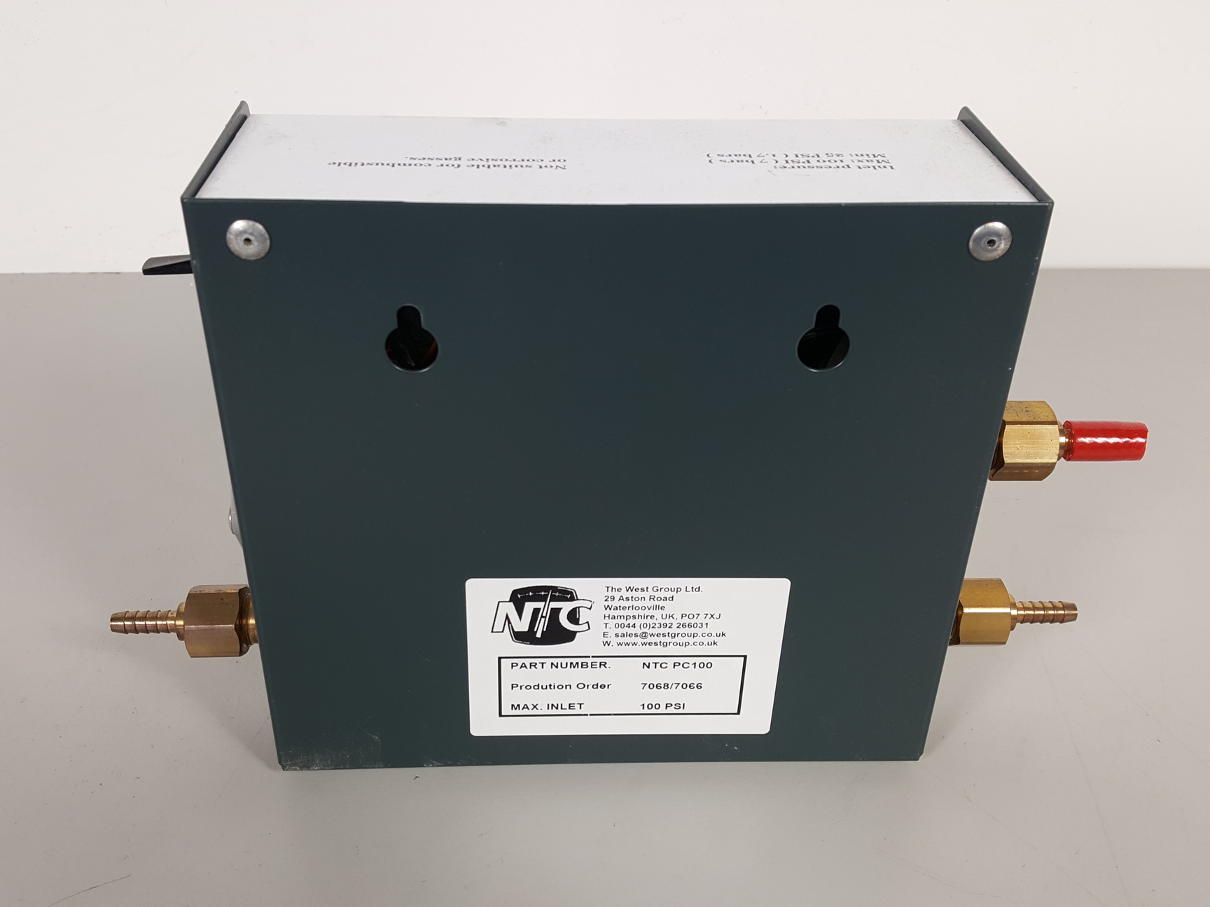 Image of NTC Pneuchange Automatic Gas Cylinder Change Over Unit PC100 Lab