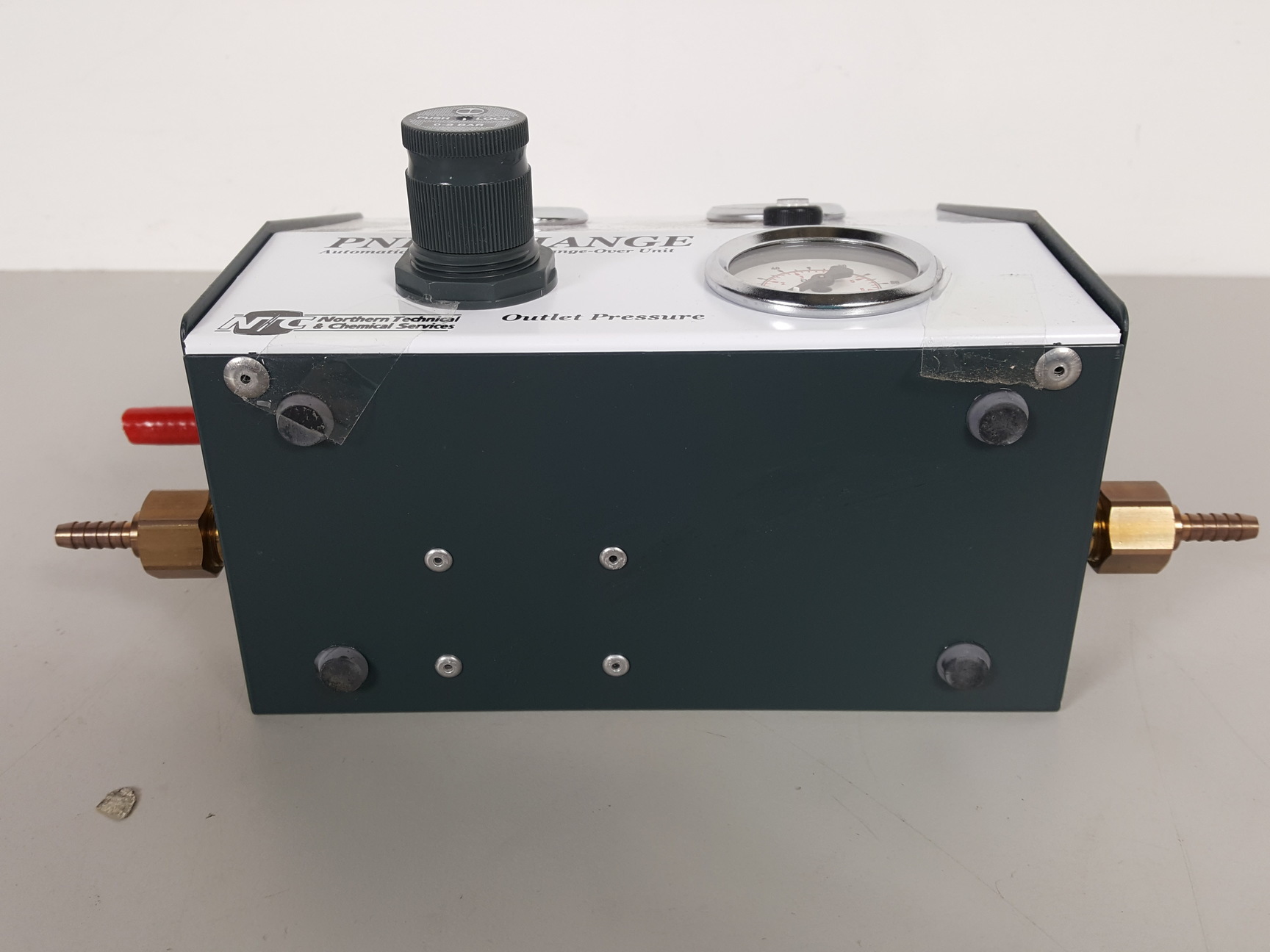 Image of NTC Pneuchange Automatic Gas Cylinder Change Over Unit PC100 Lab