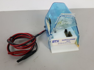 Thumbnail image of BTX Safety Stand for Cuvette and Chambers 630 A Lab Spares or Repairs