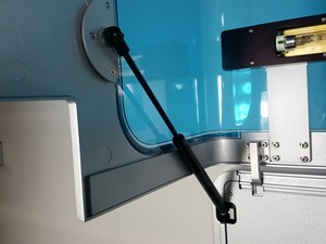 Thumbnail image of Qiagen QIAcube HT QIAxtractor Nucleic Acid Purification System w/ VS04 Pump Lab
