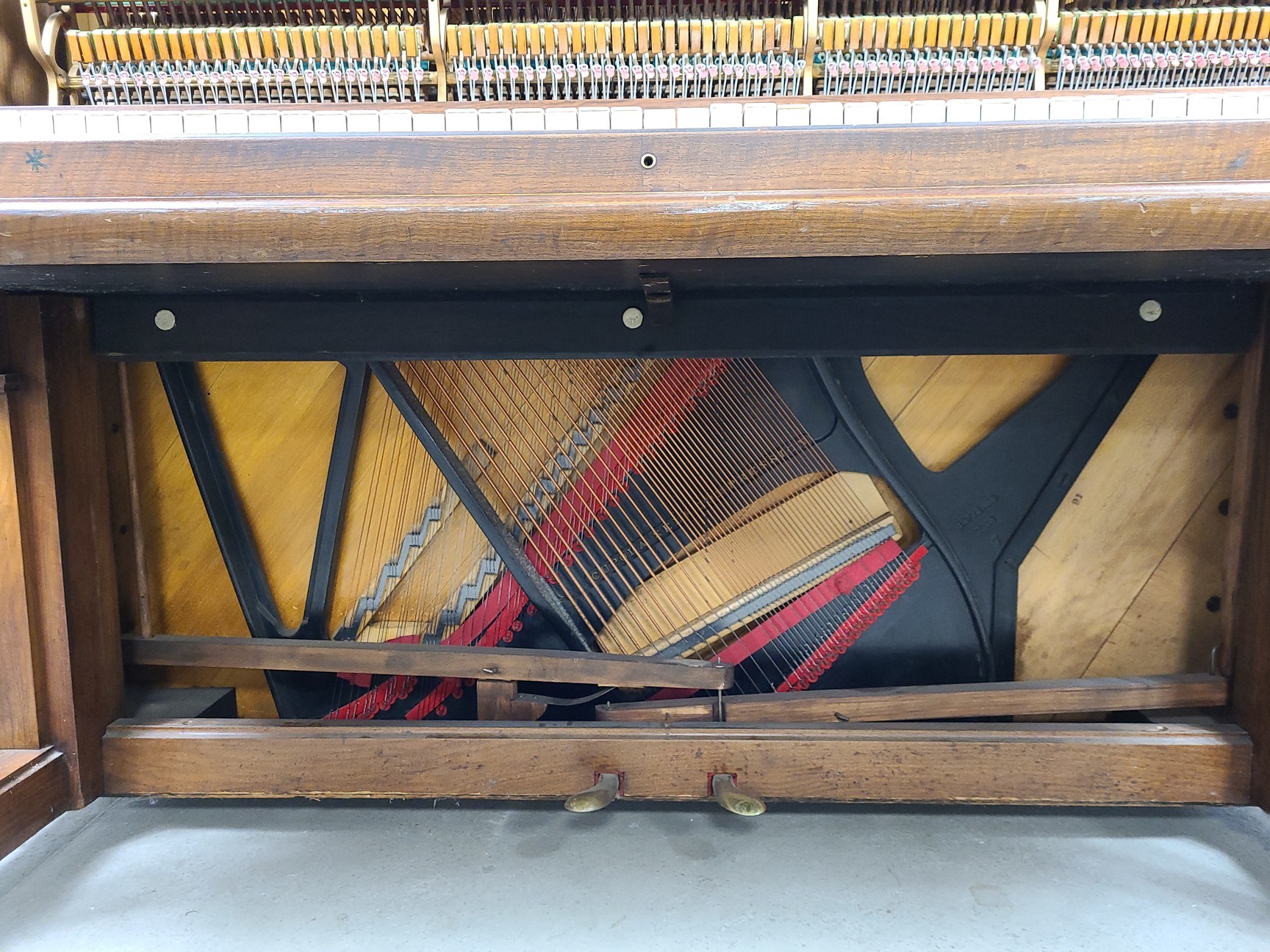 Image of Steinway & Sons Upright Piano (92176) Satin Walnut, 1899, 88 keys