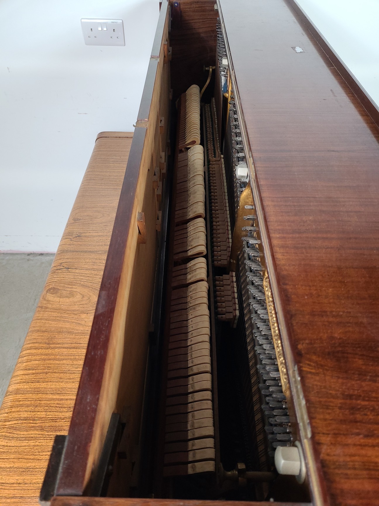 Image of Kemmler Osnabruck Upright Piano, 1925, 85 keys, 