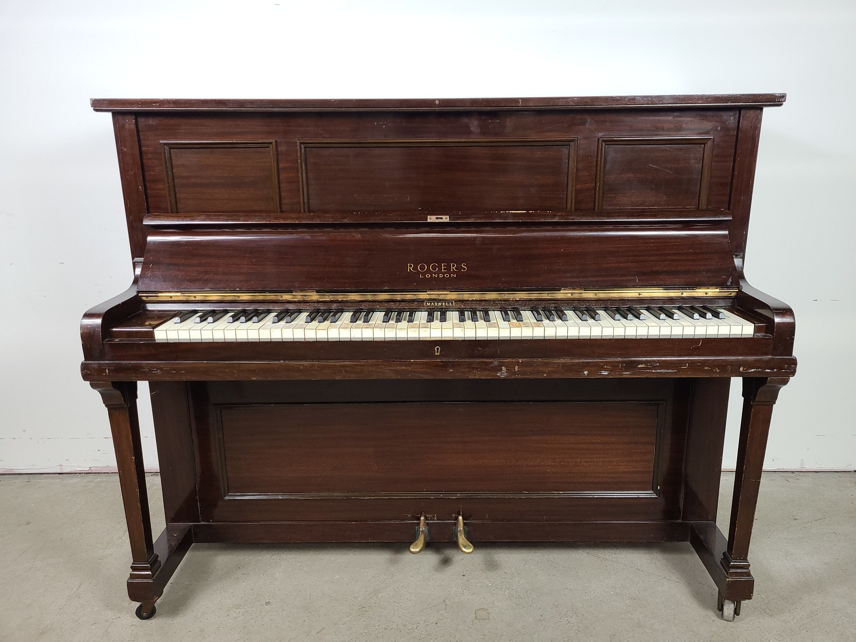 Image of George Rogers & Sons Upright Piano (35861), 1925, 88 Keys, Dark Mahogany