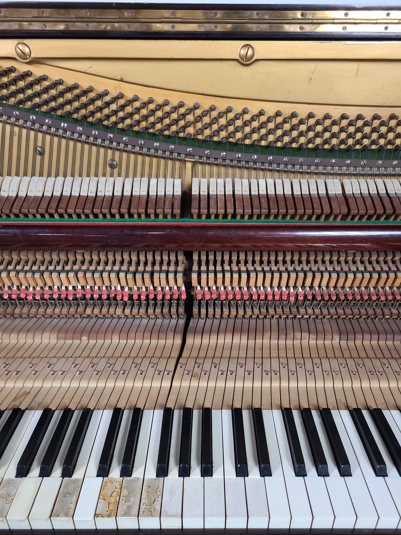 Image of George Rogers & Sons Upright Piano (35861), 1925, 88 Keys, Dark Mahogany