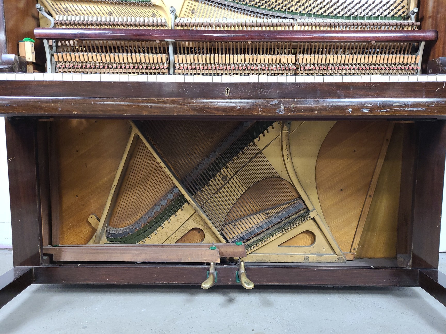 Image of George Rogers & Sons Upright Piano (35861), 1925, 88 Keys, Dark Mahogany