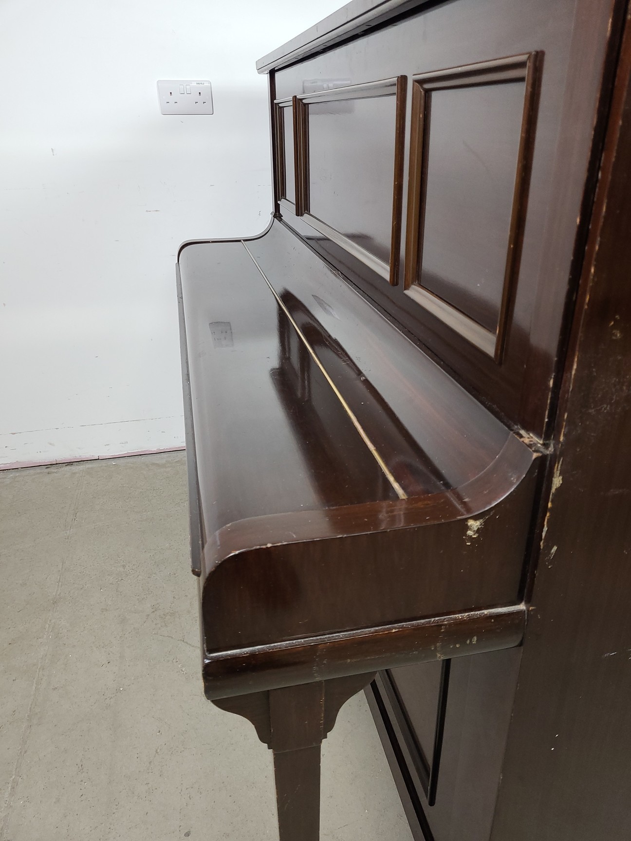 Image of George Rogers & Sons Upright Piano (35861), 1925, 88 Keys, Dark Mahogany