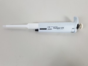 Thumbnail image of 5 x Nichiryo Nichipet EX Pipettes Volume 0.5 - 10μL Lab