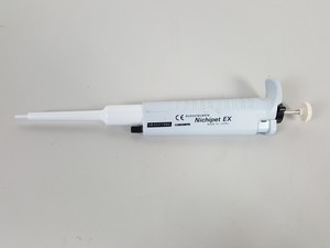 Thumbnail image of 5 x Nichiryo Nichipet EX Pipettes Volume 0.5 - 10μL Lab