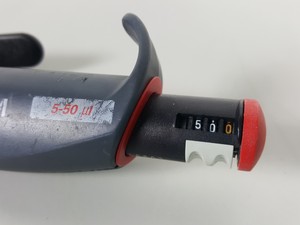 Thumbnail image of 2 x Anachem 8 Channel Pipettes - 20 - 200μL & 5 - 50μL Lab