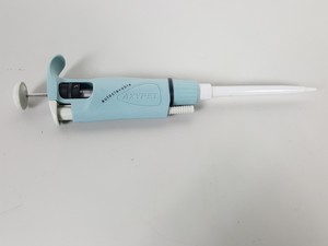 Thumbnail image of 4 x Pipettes AXYPET 0.5-1μL, StarPet 2-20, Nichipet 1-10, Sartorius 100-1000 Lab