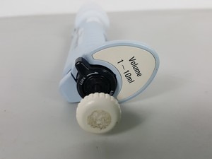 Thumbnail image of 4 x Pipettes AXYPET 0.5-1μL, StarPet 2-20, Nichipet 1-10, Sartorius 100-1000 Lab