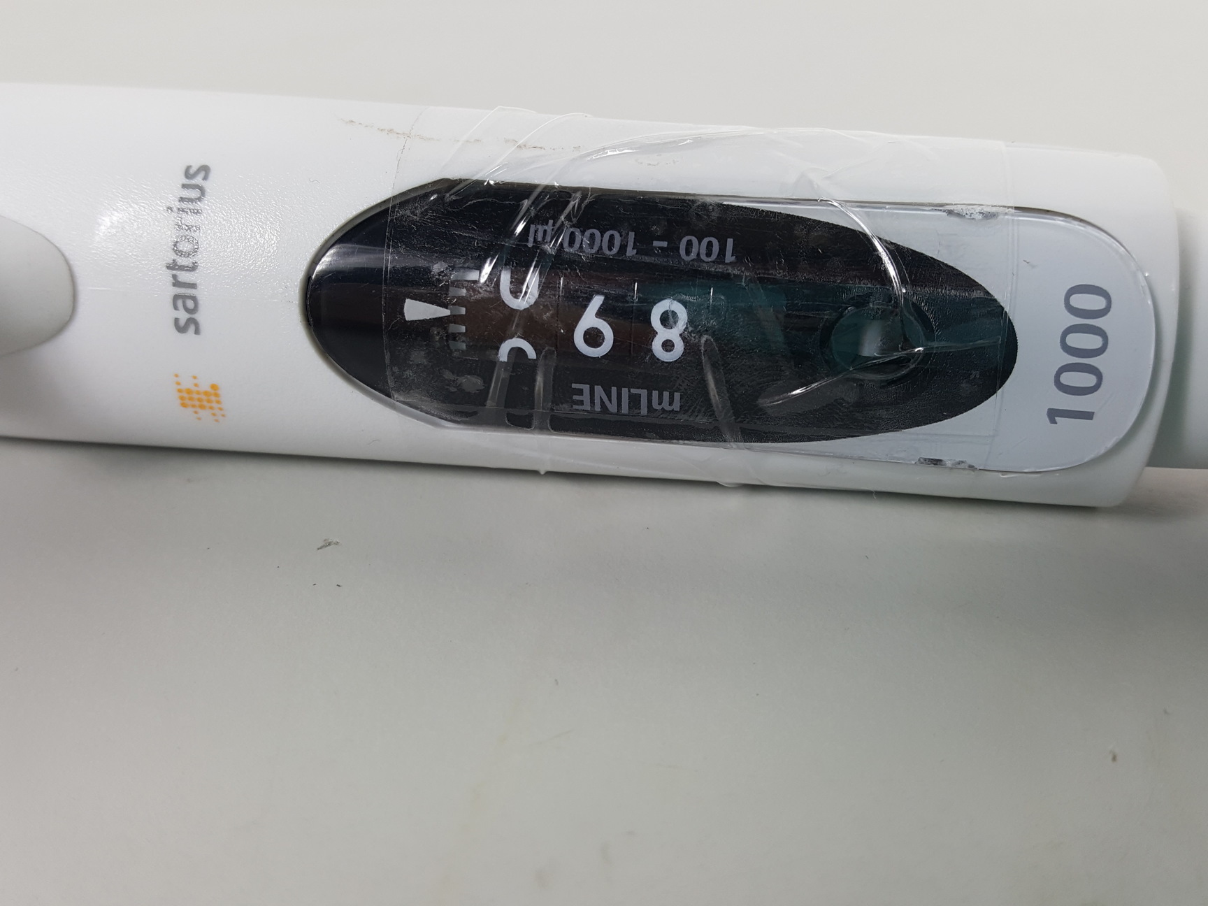 Image of 4 x Pipettes AXYPET 0.5-1μL, StarPet 2-20, Nichipet 1-10, Sartorius 100-1000 Lab