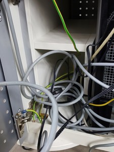 Thumbnail image of Jaeger Oxycon Pro System w/ Computer & Metabolic Cart Lab