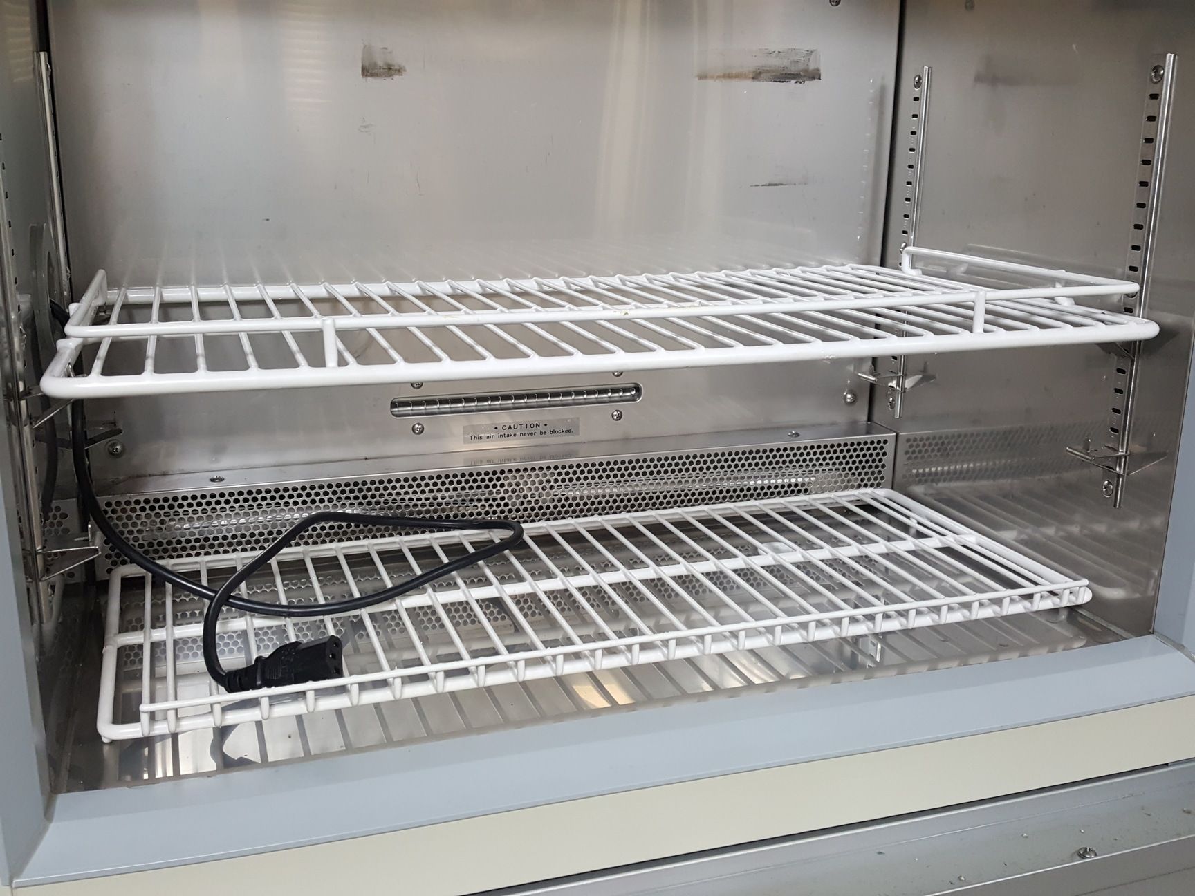 Image of Sanyo MIR-154 Cooled Laboratory Incubator Lab