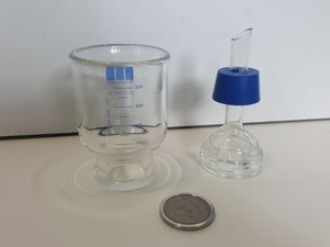 Thumbnail image of Millipore All-Glass 250ml Filter Holder Large Base Without Screen Lab