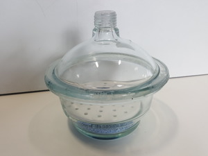 Thumbnail image of Glass Laboratory Domed Vacuum Desiccator / Dryer with Insert 21cm Lab