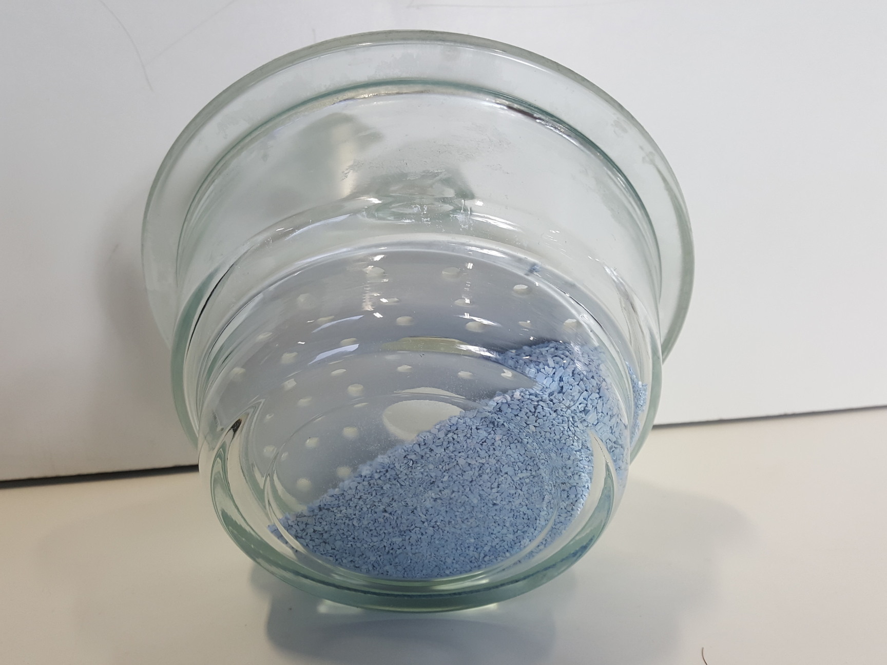 Image of Glass Laboratory Domed Vacuum Desiccator / Dryer with Insert 21cm Lab