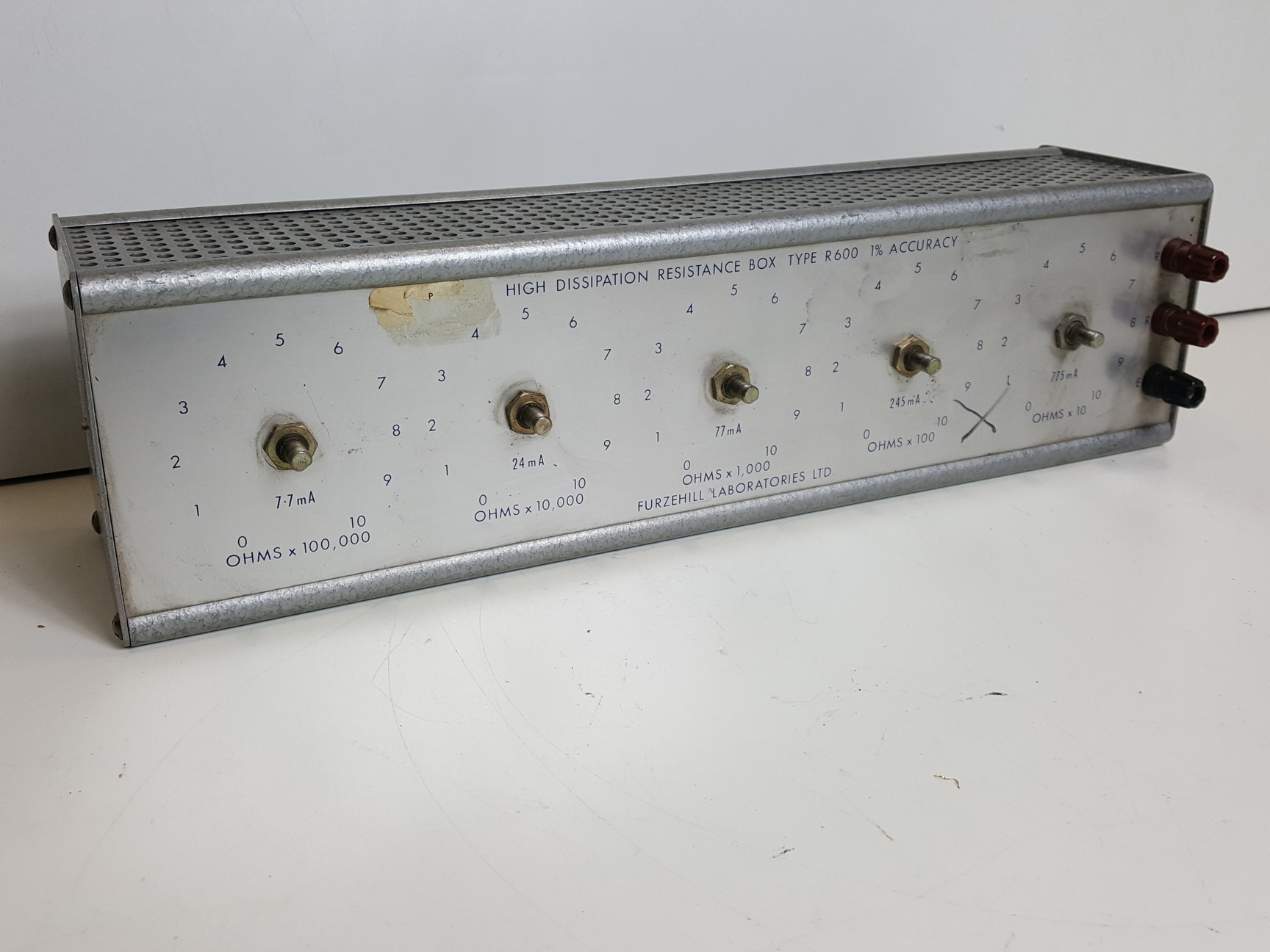 Image of Furzehill Laboratories Ltd High Dissipation Resistance Box Type R600 1% Accuracy