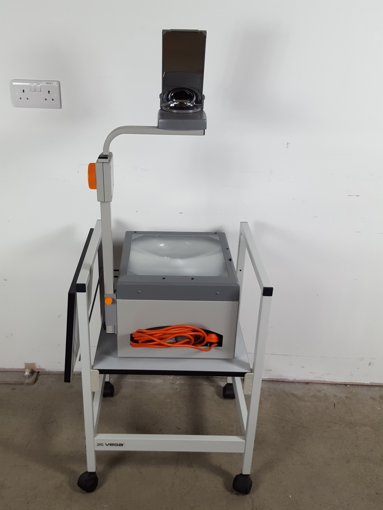 Image of Vega Focus 400 GLS Overhead Acetate Projector & Trolley 