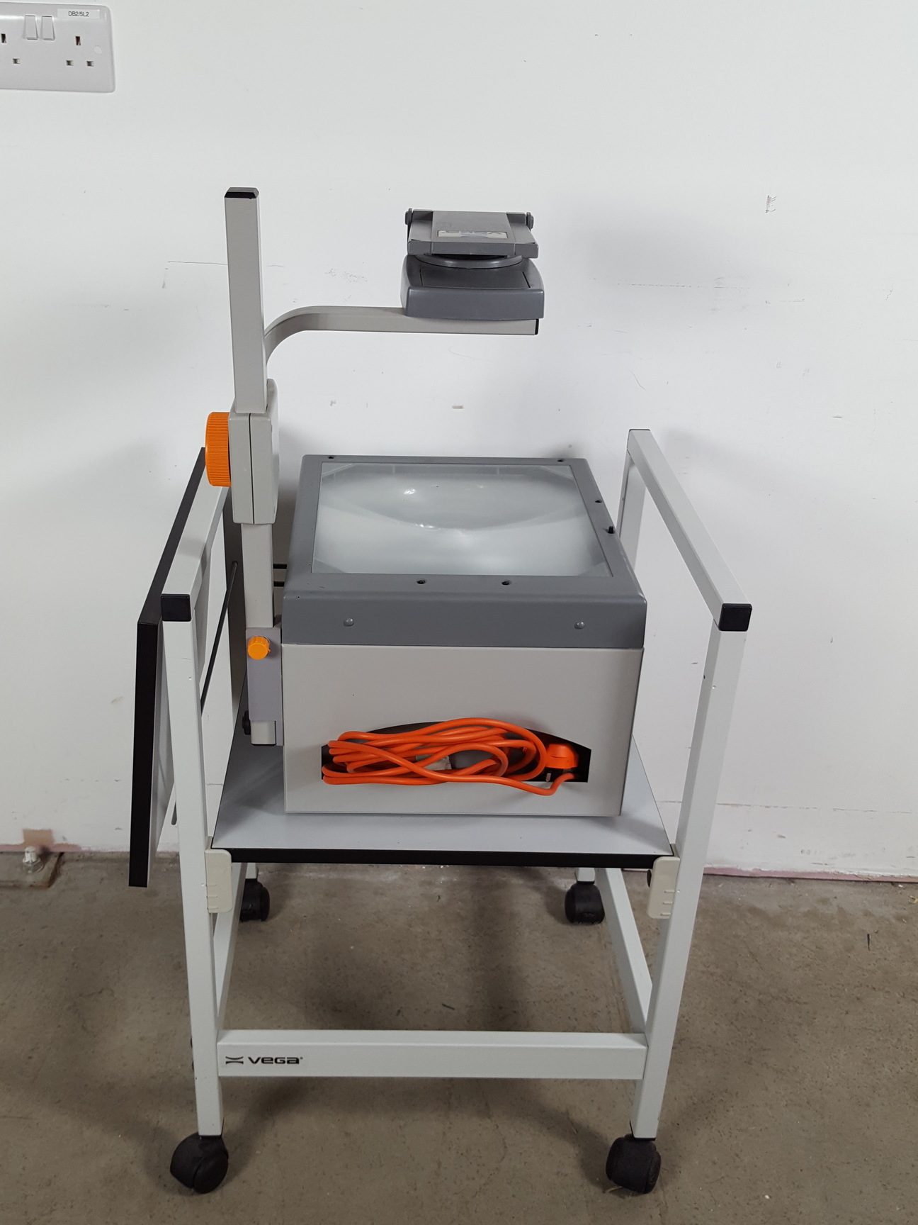Image of Vega Focus 400 GLS Overhead Acetate Projector & Trolley 