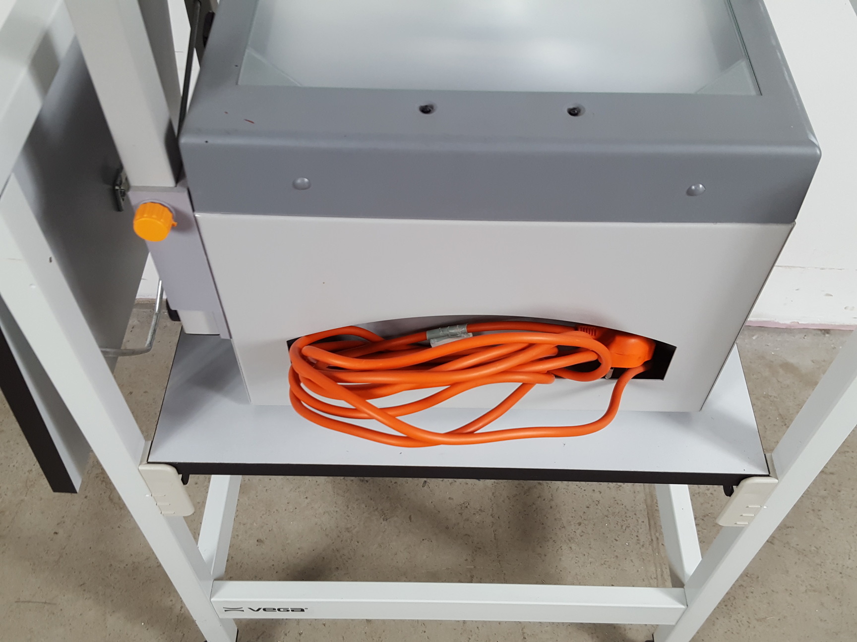 Image of Vega Focus 400 GLS Overhead Acetate Projector & Trolley 