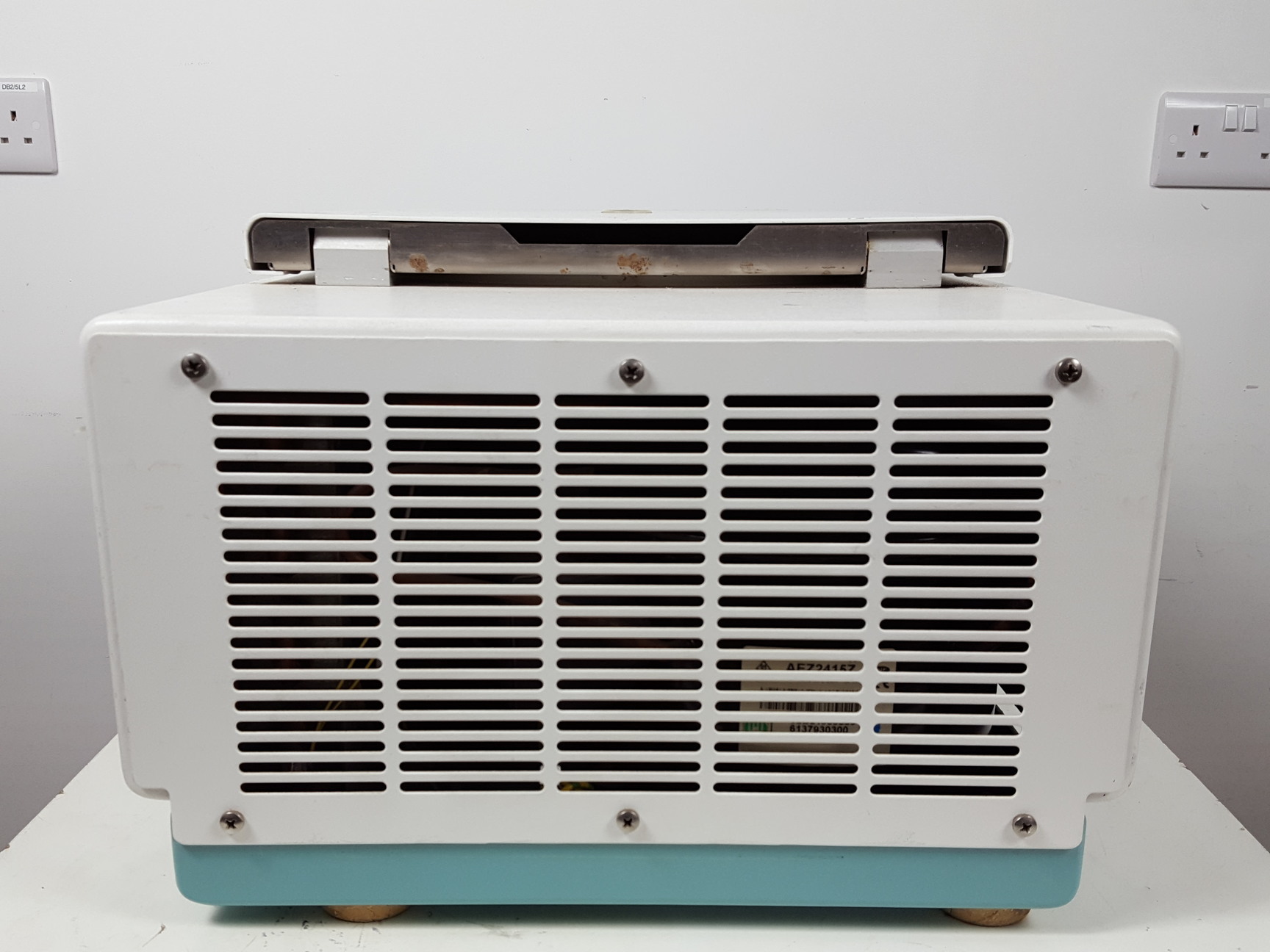 Image of Hettich Universal 32 R 1610 Refrigerated Centrifuge w/ 5000RPM Rotor & Parts Lab