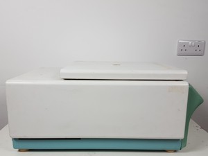Thumbnail image of Hettich Universal 32 R 1610 Refrigerated Centrifuge w/ 5000RPM Rotor & Parts Lab