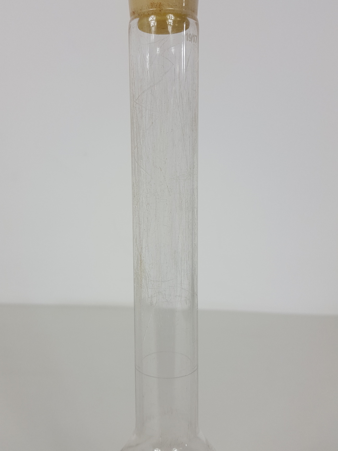 Image of 32 x Volumetric Flasks, 3L Buchner Funnel, 10L Bottle, 3 x Measuring Tubes Lab