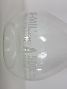 Thumbnail image of 32 x Volumetric Flasks, 3L Buchner Funnel, 10L Bottle, 3 x Measuring Tubes Lab