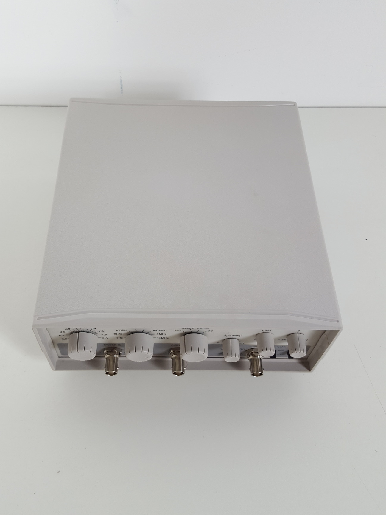 Image of Thurlby Thandar Instruments TG120 29MHz Function Generator & Accessories Lab