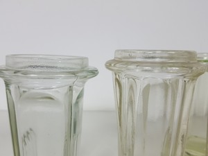 Thumbnail image of Lot of Glass Coplin Staining Jars 8 x Tall Jars 7 x Wide Jars No Lids Lab Gel