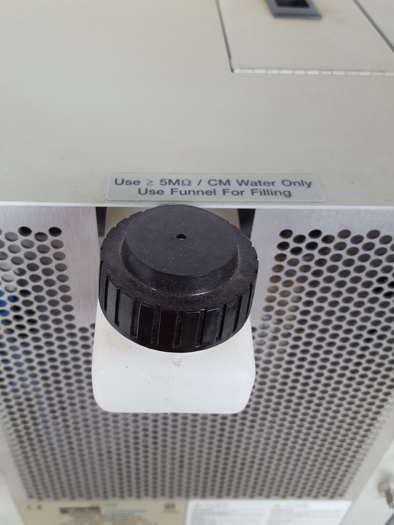 Image of Parker Balston H2PD-150-220 Hydrogen Generator & Manual Lab