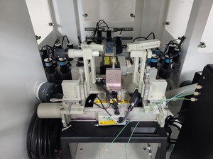 Thumbnail image of Beckman Coulter MoFlo Laser Cytomation System w/ MSC Class II Safety Cabinet Lab